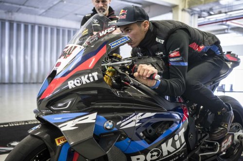 BMW, BMW Perkenalkan Concept RR, Moge Radikal Berpenampilan Gahar