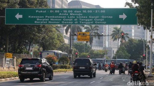 Wacana Mobil Hybrid Pakai Pelat Biru dan Bebas Ganjil-Genap, Kamu Setuju?