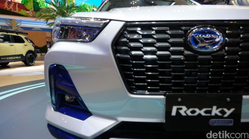 Daihatsu, Kejutan! Mobil Hybrid Pertama Daihatsu Meluncur di GIIAS 2025