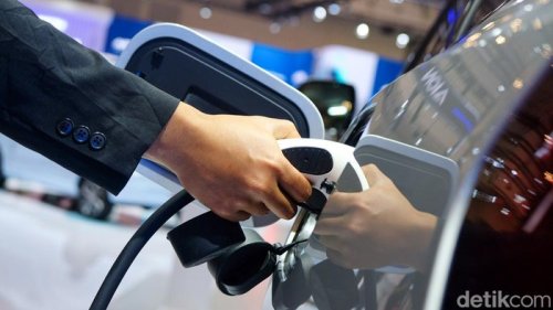 Penjualan Mobil Listrik Naik Gila-gilaan, Orang RI Mulai Tinggalkan Mobil Bensin?