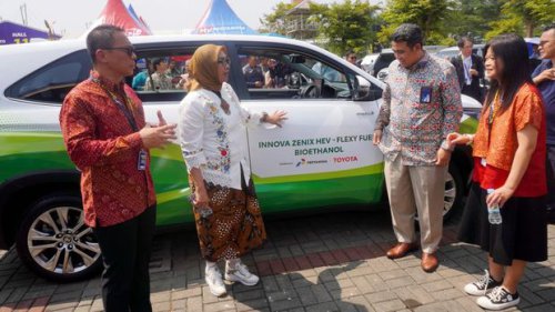 Toyota Kembangkan Teknologi Ubah Sampah Jadi Bahan Bakar Kendaraan