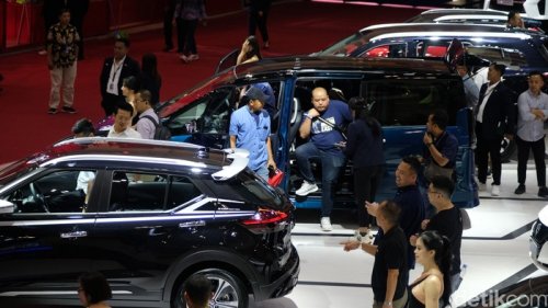 Beda Versi 2 Kementerian soal Insentif buat Otomotif