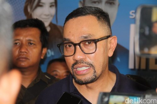 Deretan Mobil Bernilai Miliaran Ahmad Sahroni: Ferrari-Tesla Cybertruck!