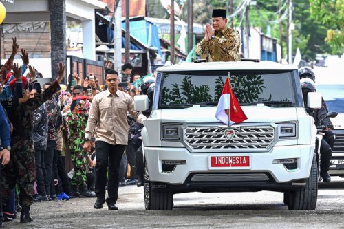 Prabowo Banggakan Maung: Presidenmu Pakai Jip Buatan Indonesia!