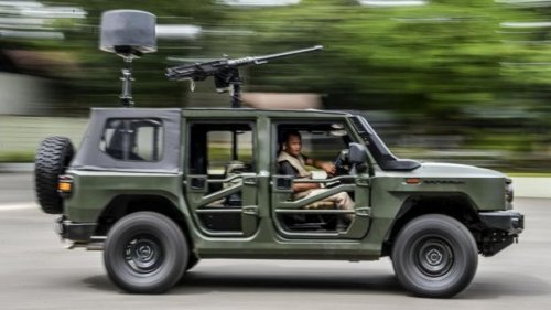 Prabowo, Bukan Sedan Mewah, Macron Naik Maung Pindad 'Indonesia' Bareng Prabowo