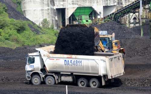 Dampak Truk China Banjiri RI, Pabrik Sparepart Sampai PHK Pekerja