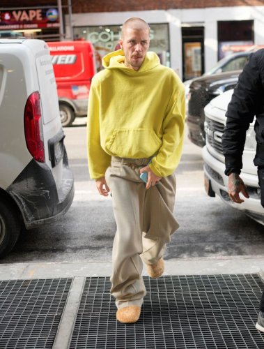 Penampilan Justin Bieber Mengkhawatirkan, Hailey Bieber Disebut Kebingungan