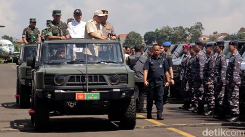 Bukan Sedan Mewah, Macron Naik Maung Pindad 'Indonesia' Bareng Prabowo