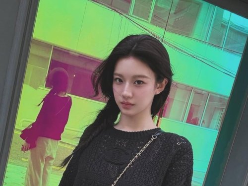 Fakta-fakta Go Youn Jung, Artis Cantik Pemeran Drama Korea Resident Playbook
