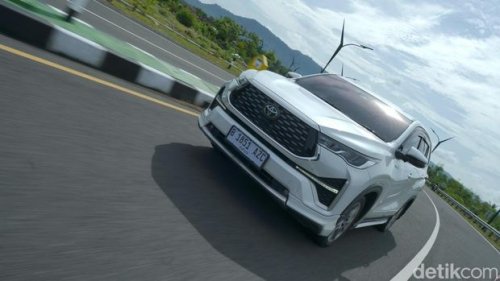 Mitsubishi, Mitsubishi Destinator, Toyota, Toyota Kijang Innova Zenix, Toyota Innova, Perbandingan Dimensi Mitsubishi Destinator vs Toyota Kijang Innova Zenix