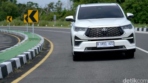 20 Mobil Terlaris di Indonesia 2025: Kijang Innova Nggak Ada Lawan!