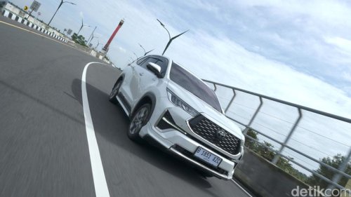 Mobil Hybrid Cocoknya Pakai Bensin Apa Sih?