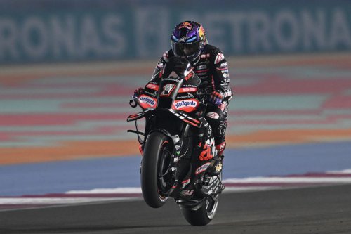 Sudahlah Aprilia! Tak Ada Gunanya Pertahankan Jorge Martin