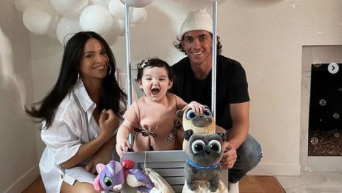 Penyanyi Cassie Melahirkan Beberapa Hari Setelah Jadi Saksi Kasus P Diddy