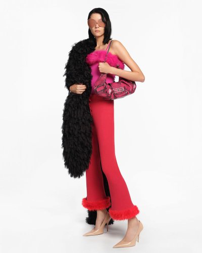 Balenciaga Gandeng Britney Spears, Kaus Kolaborasi Dijual Rp 17 Juta