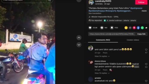Nyalinya Gede! Pemotor Tak Pakai Helm Dikejar Polisi-Diambil Kunci, Ngacir Dorong Motor