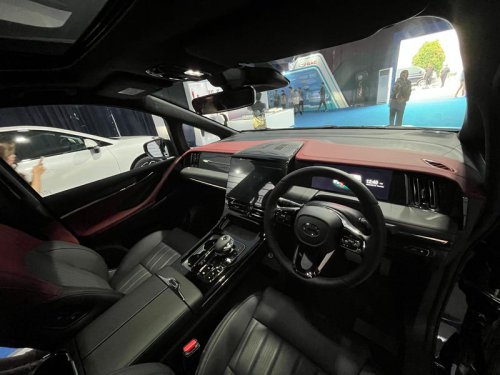 GAC | Aion | GAC AION Pamer MPV Premium Pesaing Alphard dan Denza D9, Bakal Dijual?