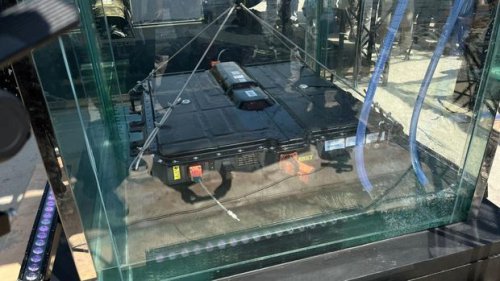 Uji Ketahanan, Baterai Mobil Chery Direndam Air Laut 48 Jam!