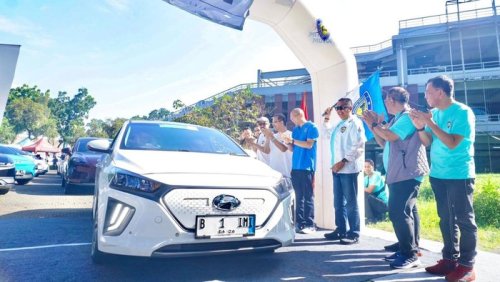 Ketum IMI Lepas Gelaran E-Rallytage: EV Fun Rally in Heritage di Jakarta
