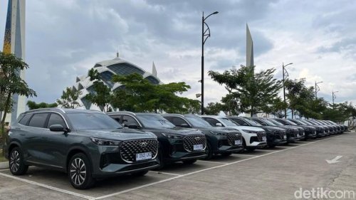 Wacana Mobil Hybrid Pakai Pelat Biru dan Bebas Ganjil-Genap, Kamu Setuju?