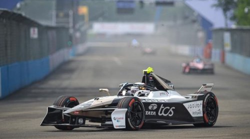 Jakarta Panas! Mobil Formula E Dikasih Es Batu Biar Baterai Tak Overheat