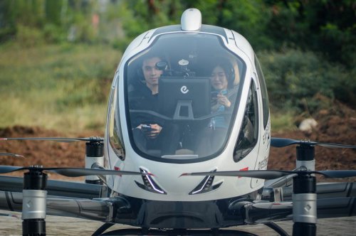 Awas Kaget, Segini Harga Taksi Terbang EHang yang Mengudara di Indonesia