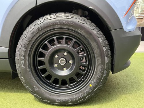 VinFast | VinFast VF6 | Gaya Mobil Listrik VinFast VF6 Dimodifikasi ala Petualang