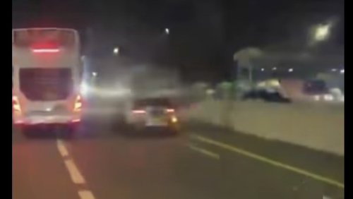 Viral Bus Pepet-Adang Mobil PJR Polisi, Kok Bisa?