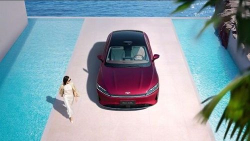 Harganya Rp 300 Jutaan, Sedan Hybrid Chery Laku Keras!