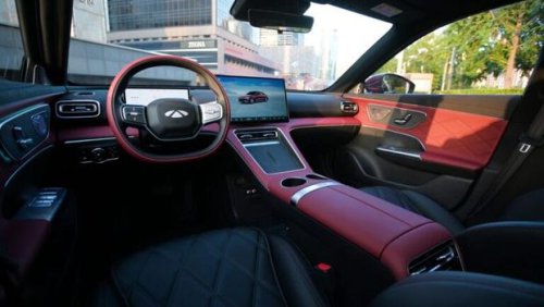 Harganya Rp 300 Jutaan, Sedan Hybrid Chery Laku Keras!