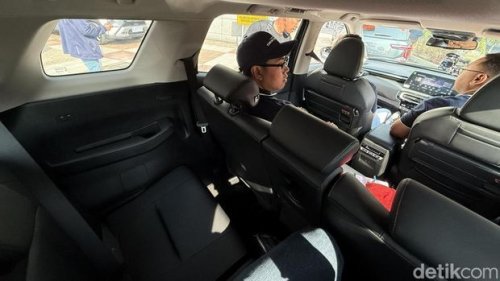Mitsubishi, Mitsubishi Destinator, Jajal Mitsubishi Destinator: Nyaman di Belakang, Galak di Depan!