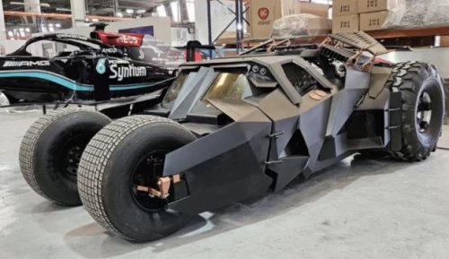 Neymar Punya Mobil Batman: Harga Rp 25 M, Tak Bisa Dipakai di Jalan Raya