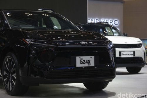 Seberapa Laris Mobil Listrik Toyota di Indonesia?