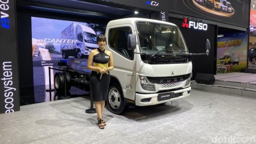 Mitsubishi, Mitsubishi Fuso di GIIAS 2025: Fighter X Terbaru-Canter buat Ngecas Baterai Truk