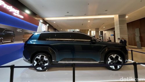Mobil Nasional Bikinan RI Bakal Dijual di Bawah Rp 300 Juta