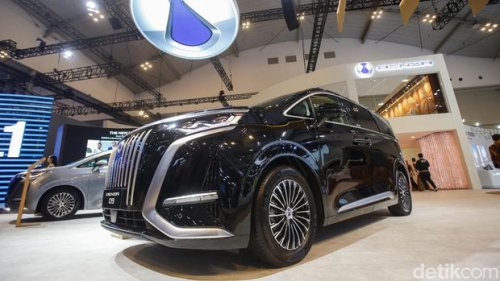 Denza D9 Pimpin MPV Listrik Premium di Indonesia