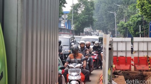 TB Simatupang Macet Melulu, Pramono Minta Warga Lewat Jalan Lain