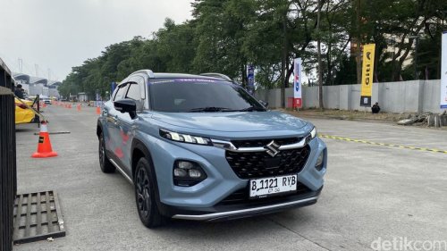 Suzuki , Suzuki Fronx, Tes Suzuki Fronx di GIIAS 2025: Rasakan Performa dan Kenyamanannya