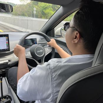 BYD, Jajal BYD Atto 1 dari Semarang ke Jogja, Layak Jadi Mobil Pertama?