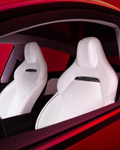 Tesla, Tesla Luncurkan 'Mobil Keluarga' yang Performanya Kayak Supercar