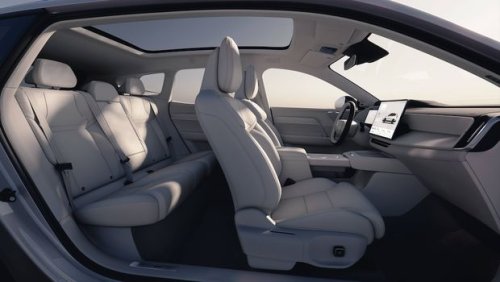 Volvo, Volvo XC70, Volvo XC70 Baru Meluncur, SUV Hybrid Bisa Melaju 200 Km Tanpa Bensin!