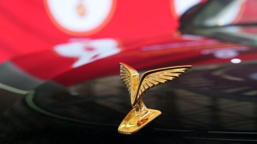 VinFast, Lac Hong 900 LX, Bukan Main! VinFast Luncurkan Mobil Antipeluru Lac Hong 900 LX buat Kepala Negara