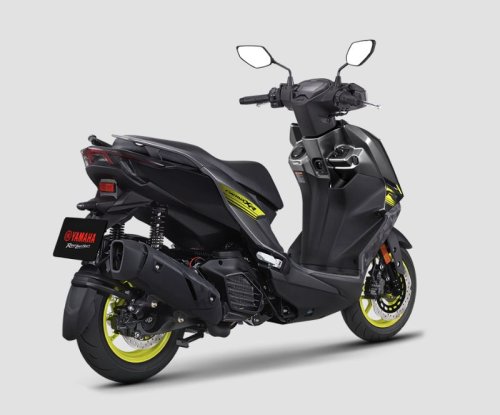 Yamaha Luncurkan Skutik Dek Rata Penantang Honda Vario