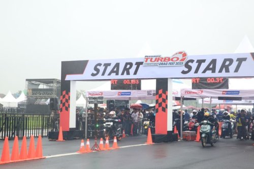 Ratusan Pebalap Adu Cepat di Pertamax Turbo Drag Fest Seri II Tasikmalaya