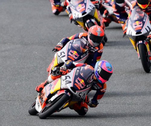 Selamat Le! Veda Jadi Runner-Up Red Bull MotoGP Rookies Cup