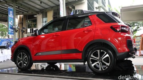 Daihatsu Rocky, Daihatsu, Daihatsu Rocky Terbaru Dijual Rp 228 Jutaan, Apa Saja yang Beda?