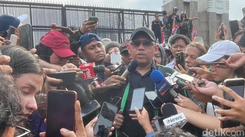 Ojol Minta Subsidi BBM Dialihkan ke Motor Listrik