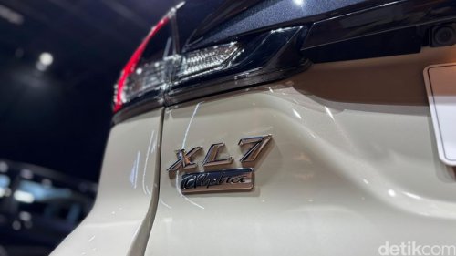 Suzuki , Suzuki XL7 Hybrid Alpha Kuro Meluncur, Ini 7 Hal yang Baru