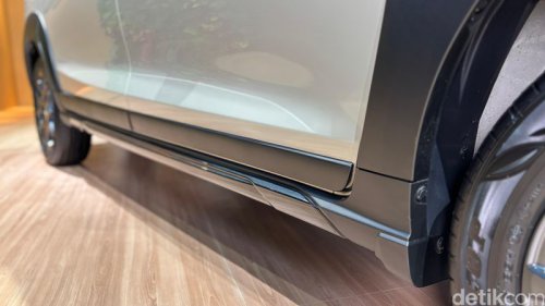 Suzuki XL7 Hybrid Alpha Kuro Meluncur, Ini 7 Hal yang Baru