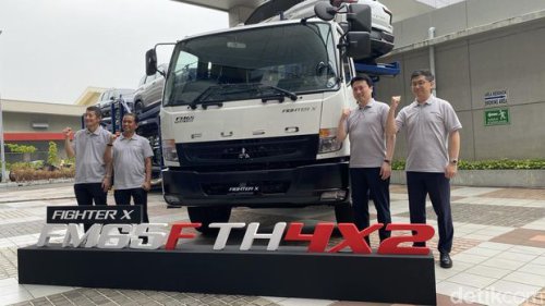 Mitsubishi Fuso Rilis Fighter Tractor Head di Indonesia, Segini Harganya